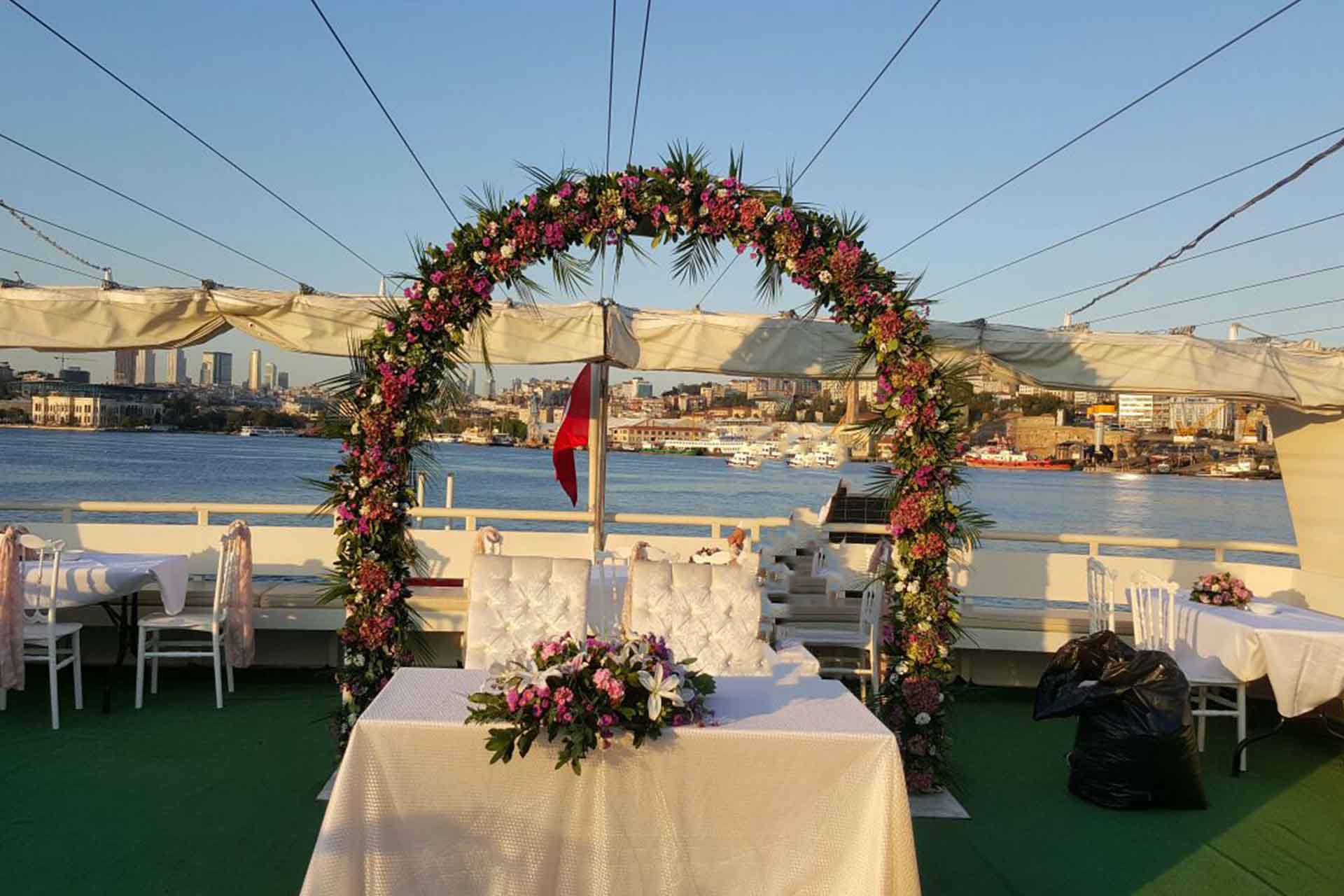 Teknede Nişan Organizasyonu